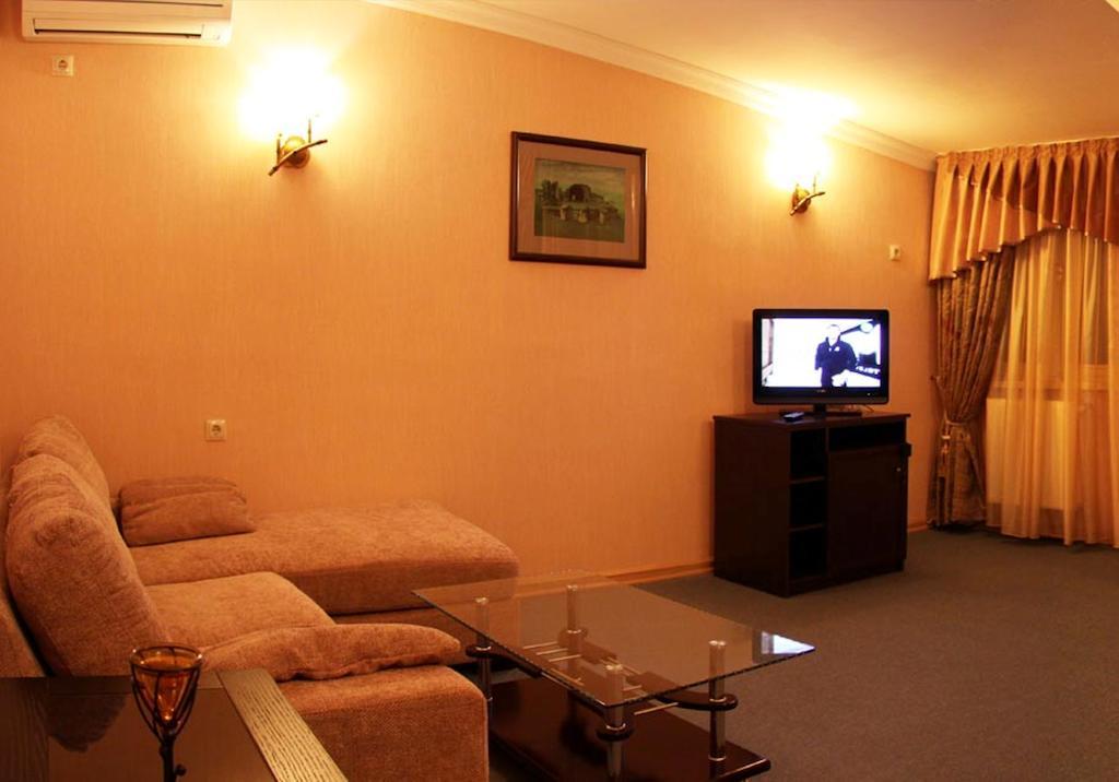 Hotel Old Town Kutaisi Bagian luar foto