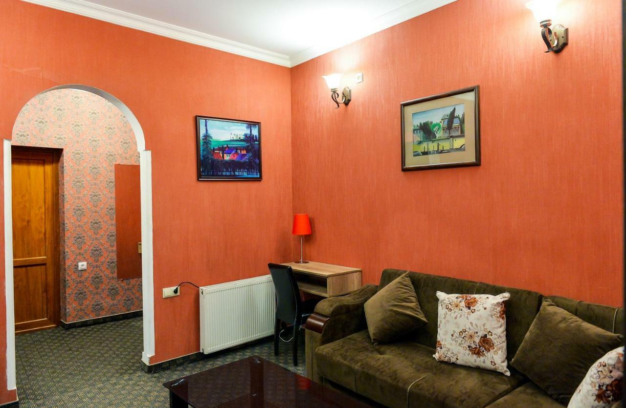 Hotel Old Town Kutaisi Bagian luar foto